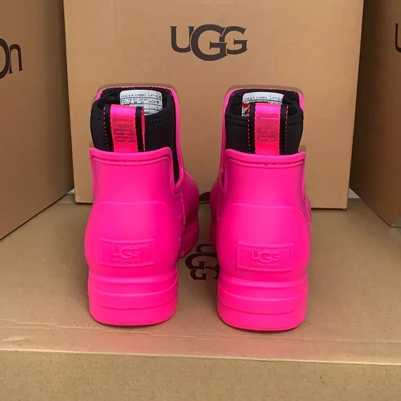 UGG DROPLET - Picture 3 of 6